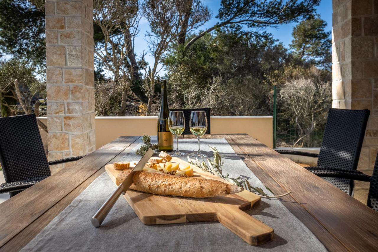 Villa Mediterra Prima Нин Экстерьер фото