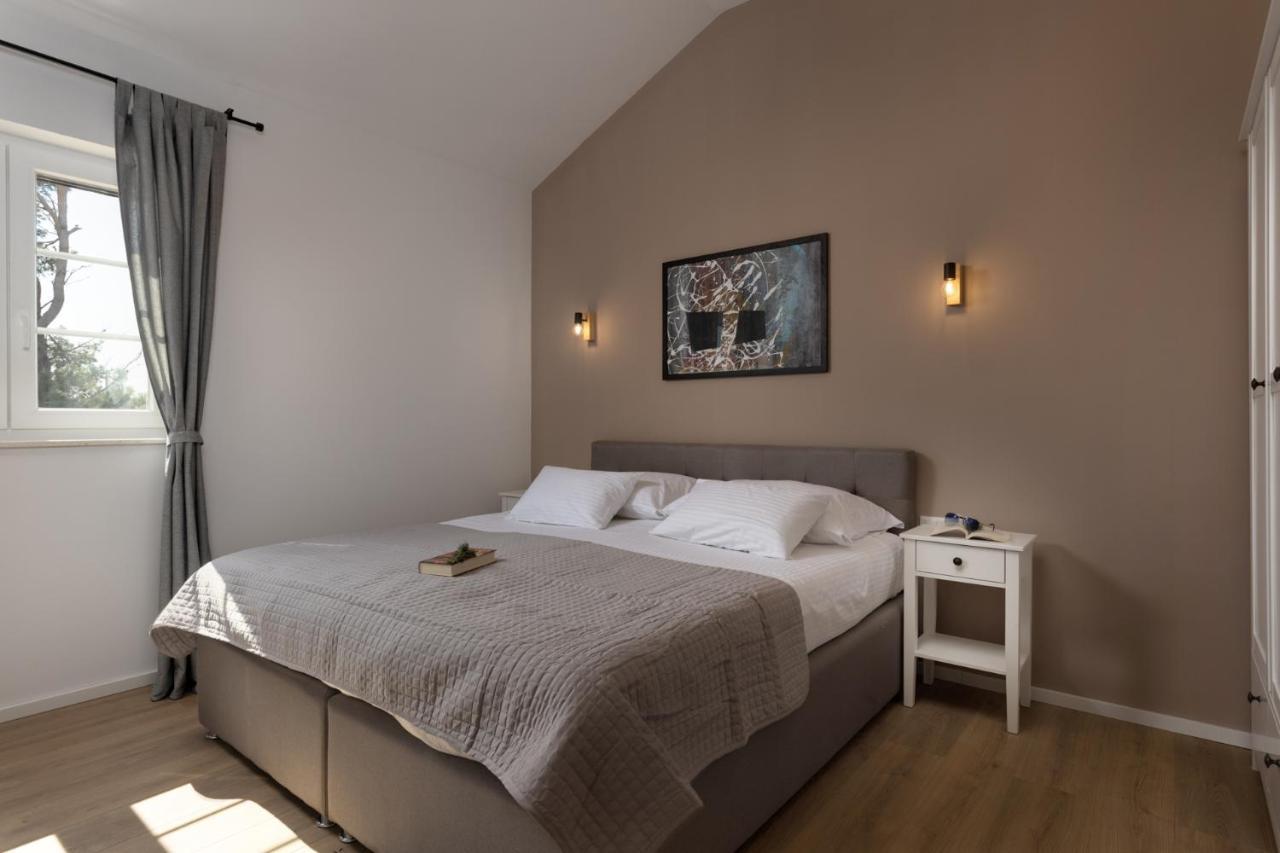 Villa Mediterra Prima Нин Экстерьер фото